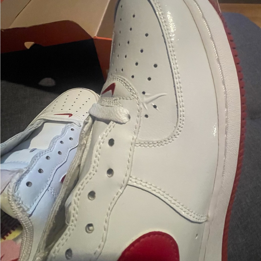 NWT VALENTINES 💘 woman’s Air Force 1’s - Picture 5 of 11